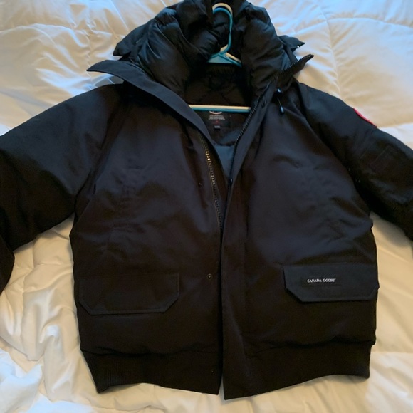 Canada Goose men’s bomber jacket - Picture 1 of 6